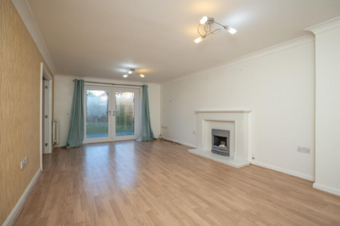 4 bedroom detached house to rent, Beatty Rise, Reading RG7