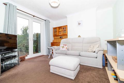3 bedroom terraced house for sale, Dominion Road, Worthing