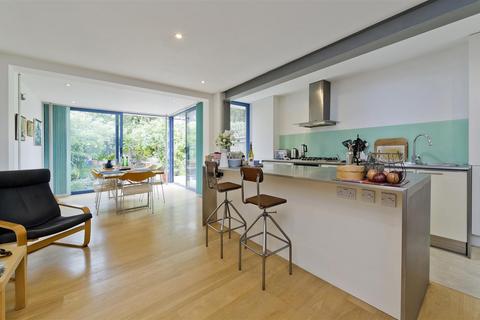 4 bedroom detached house for sale, Buchanan Gardens, London, NW10