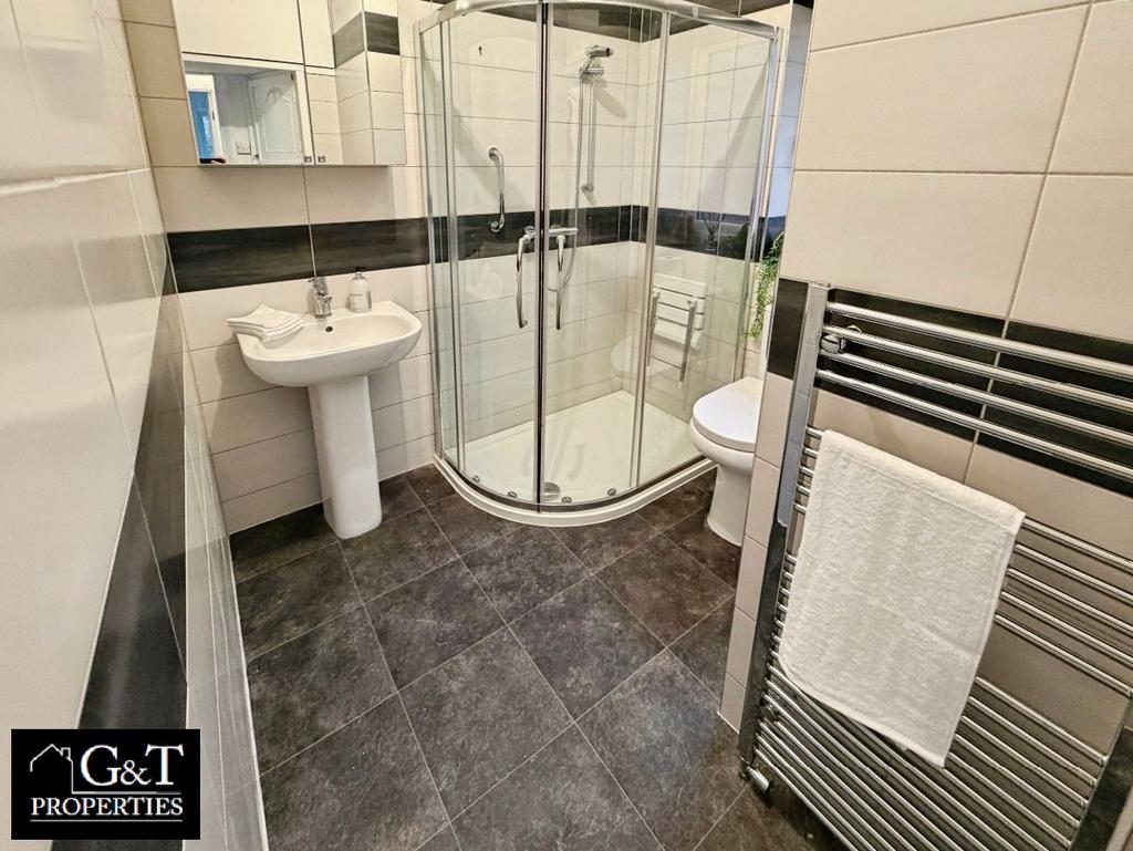 Family bathroom
