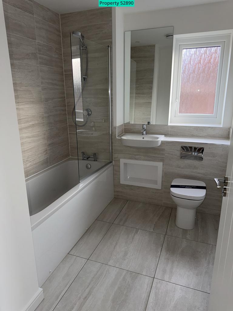 Main bathroom