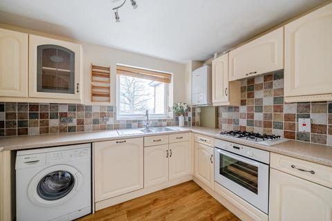 2 bedroom flat for sale, Oakwood Avenue, Beckenham, Kent, BR3