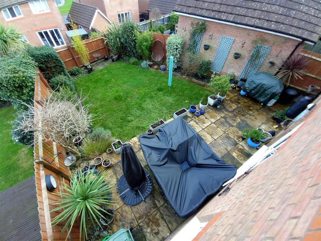 15 Hughes Rear Garden.jpg