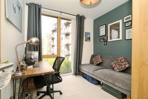 2 bedroom apartment for sale, Islington Way, Salford M3