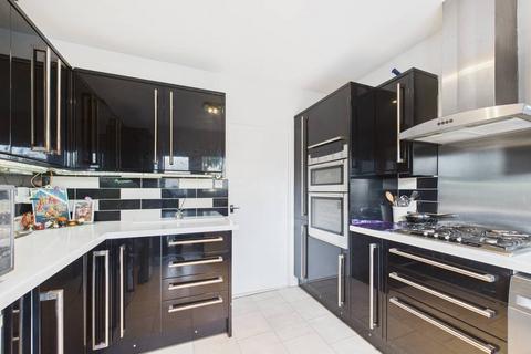 3 bedroom terraced house for sale, Sunningdale Avenue, Feltham, Middlesex, TW13