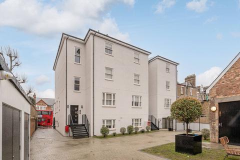 2 bedroom flat to rent, Mitcham Lane, Streatham Park, London, SW16
