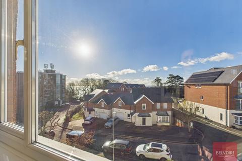 2 bedroom flat to rent, Brynfield Court, Mumbles, Swansea, SA3