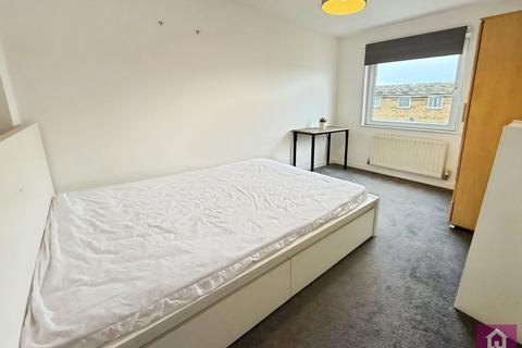1 bedroom in a house share to rent, Tarleton Street, Manchester, Greater Manchester, M13