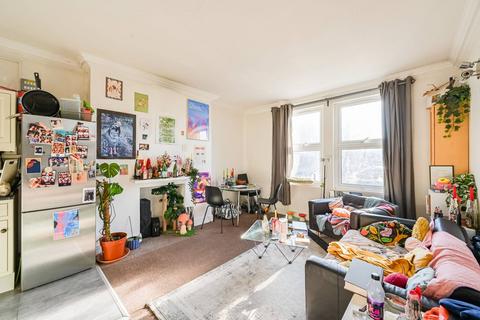 3 bedroom flat for sale, Trinity Road, Wood Green, London, N22