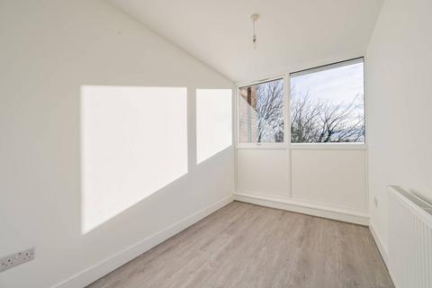 1 bedroom flat for sale, Woodleigh Court, Stuart Crescent, London, N22 5NL, Wood Green, London, N22
