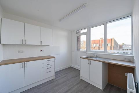 1 bedroom flat for sale, Woodleigh Court, Stuart Crescent, London, N22 5NL, Wood Green, London, N22