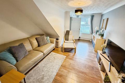 3 bedroom semi-detached house for sale, Briar Close, South Hykeham LN6