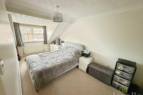 3 bedroom semi-detached house for sale, Briar Close, South Hykeham LN6