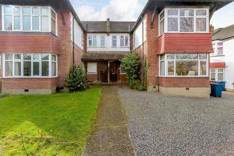 2 bedroom maisonette to rent, West End Lane