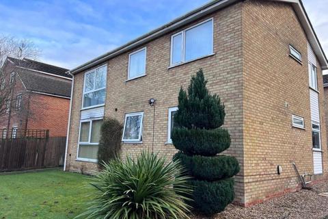 3 bedroom maisonette to rent, Upper Gordon Road,  Camberley,  GU15