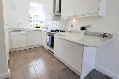2 bedroom semi-detached house to rent, East Courtyard, Alderley Park