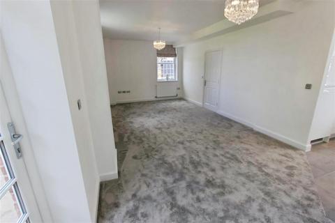2 bedroom semi-detached house to rent, East Courtyard, Alderley Park