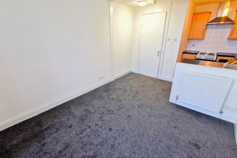 2 bedroom flat to rent, Fairlie Park Drive, Glasgow G11