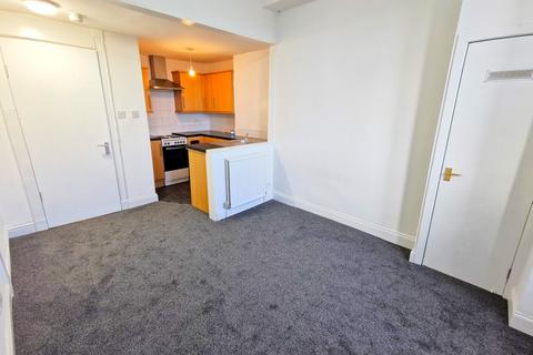 2 bedroom flat to rent, Fairlie Park Drive, Glasgow G11