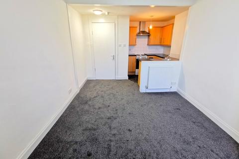 2 bedroom flat to rent, Fairlie Park Drive, Glasgow G11
