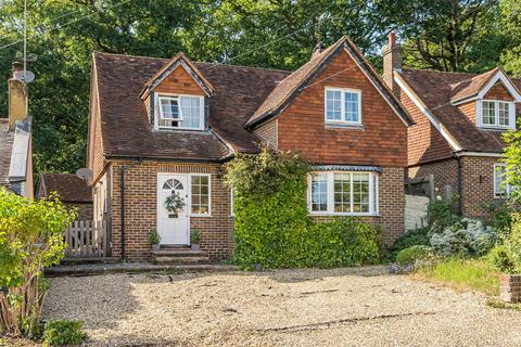 undefined, Effingham/Cobham borders