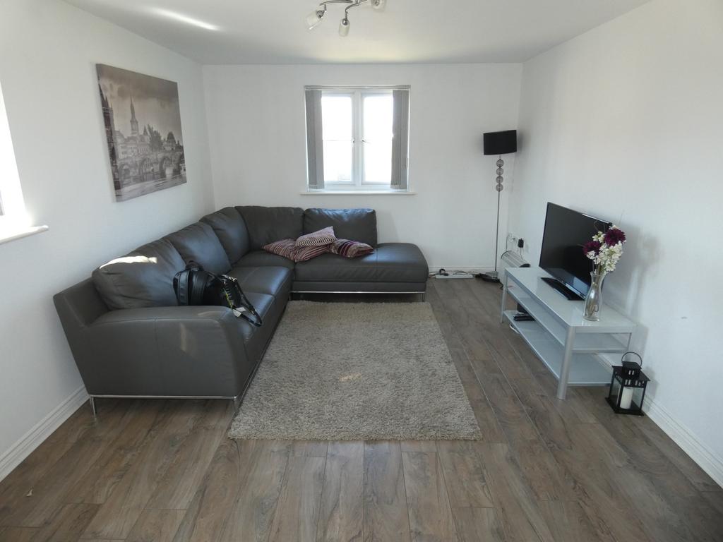 Living room 3