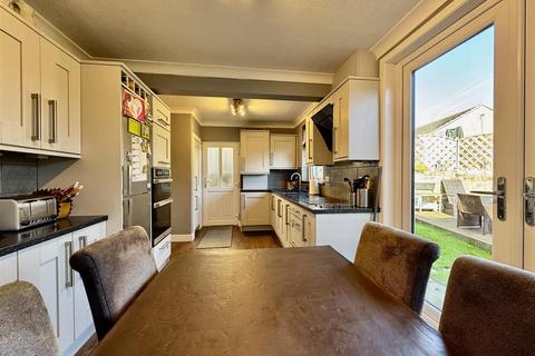 3 bedroom semi-detached house for sale, Slaithwaite Road, Meltham HD9