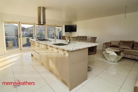 3 bedroom detached house for sale, Gerard Road, Rotherham