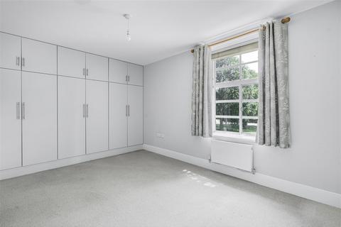 undefined, Trenchard Lane, Caversfield