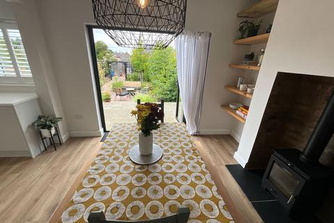 3 bedroom semi-detached house for sale, Boundary Avenue, Rowley Regis B65