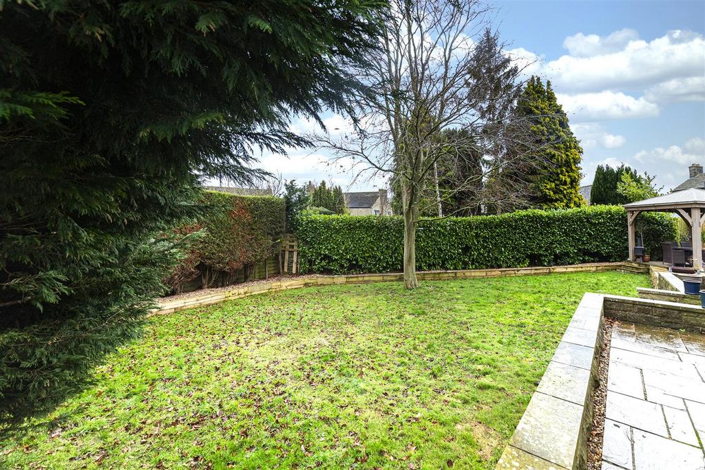Bramleys Estate Agents - Cross Lane - Stocksmoor (