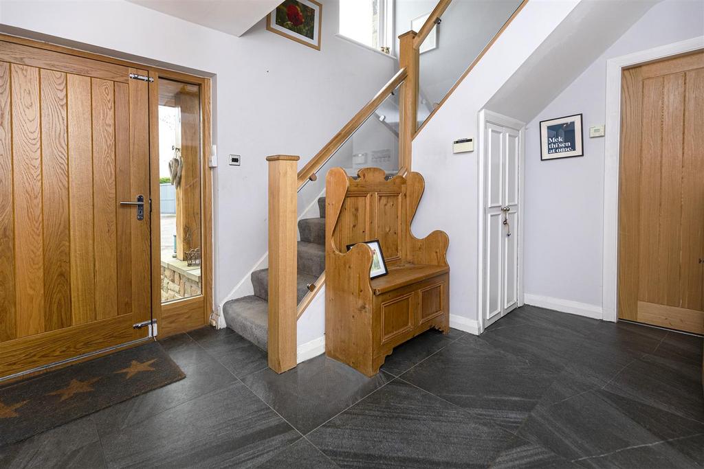 Bramleys Estate Agents - Cross Lane - Stocksmoor (