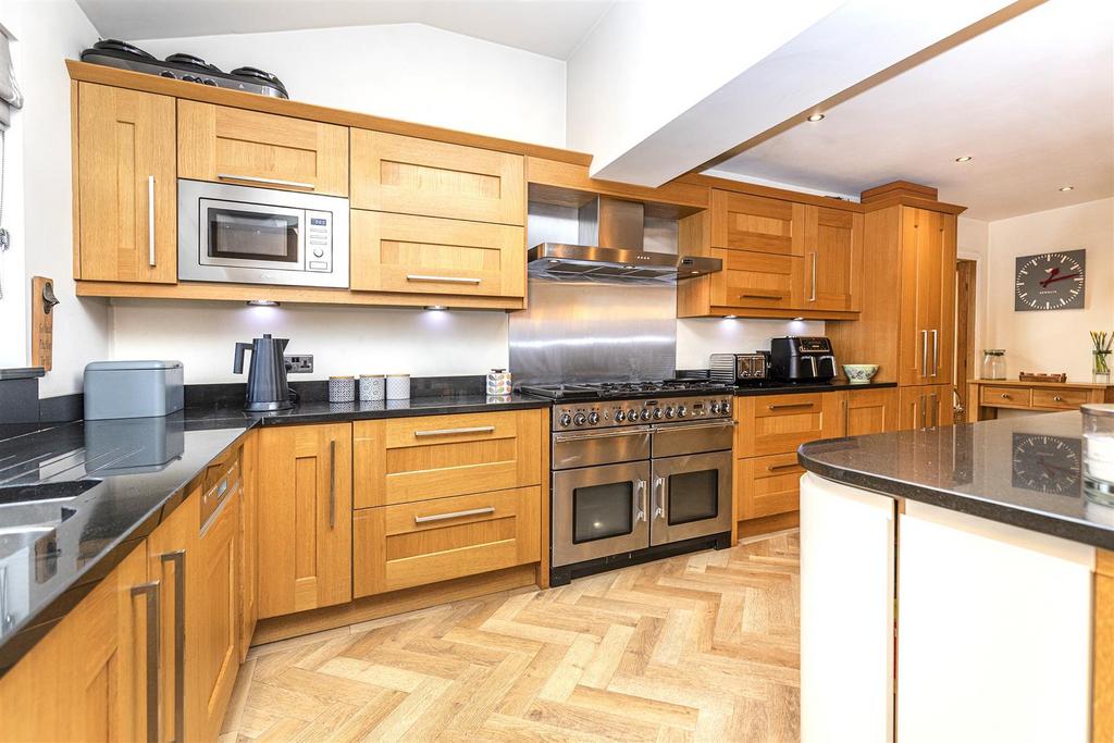 Bramleys Estate Agents - Cross Lane - Stocksmoor (