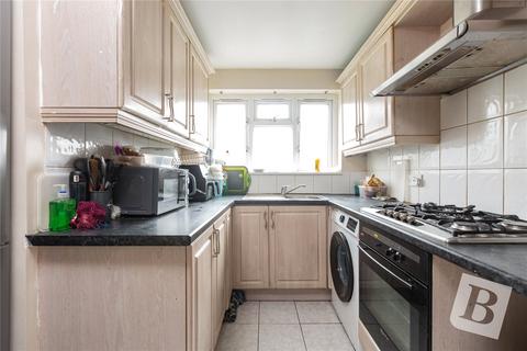 3 bedroom apartment for sale, Limbourne Avenue, Dagenham, RM8