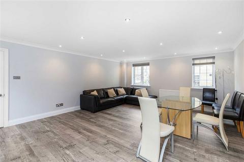 3 bedroom flat to rent, Macklin Street, London WC2B