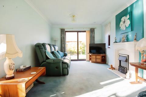 2 bedroom bungalow for sale, Eastleigh SO50