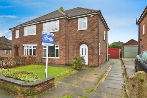 3 bedroom semi-detached house for sale, Queensway, Scunthorpe