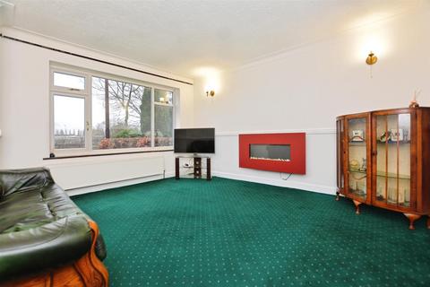 3 bedroom semi-detached house for sale, Queensway, Scunthorpe