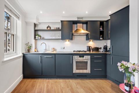 1 bedroom apartment for sale, Monument Green, Weybridge, KT13