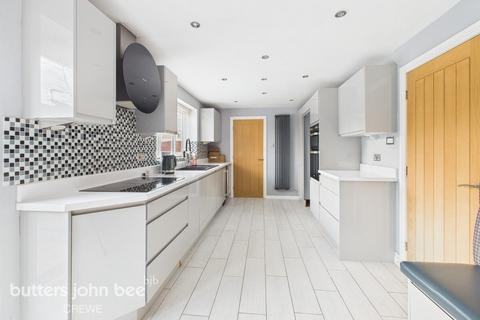 4 bedroom detached house for sale, Beltony Drive, Crewe