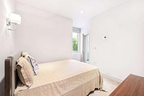3 bedroom flat to rent, Ashburnham Mansions, Chelsea, London, SW10