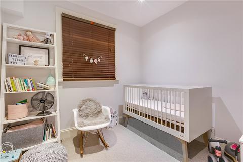 3 bedroom flat to rent, Chipstead Street, London