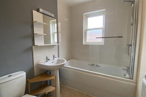 2 bedroom flat to rent, Jaeger Close, Derbyshire DE56