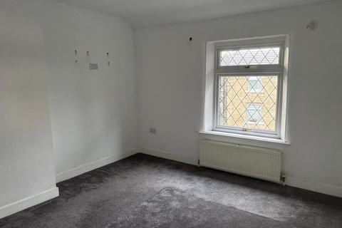 3 bedroom end of terrace house for sale, Fair Lea Road, Huddersfield