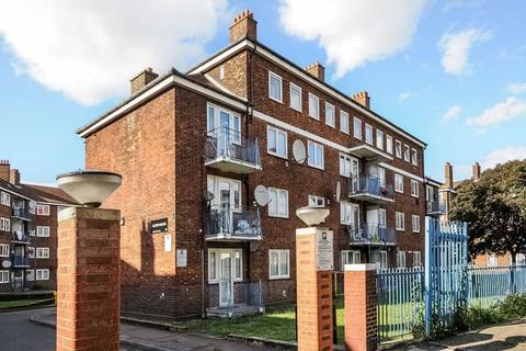 2 bedroom flat to rent, Cliffe House, Blackwall Lane, Greenwich, London