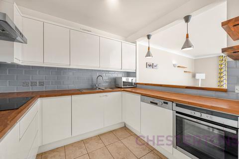 2 bedroom flat to rent, Neptune Court, Homer Drive, London