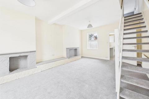 Alma Place, Gloucester GL1