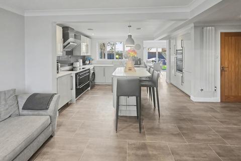 5 bedroom link detached house for sale, Cordwainer Close, Kedington CB9