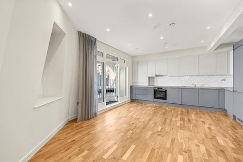 2 bedroom flat to rent, Crown Street, Acton