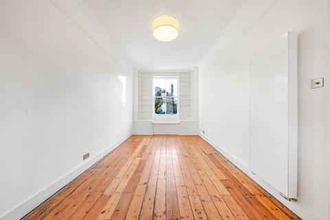 2 bedroom flat to rent, South Hill Park, London
